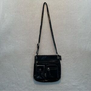 Y2K Giani Bernini Black Leather Shoulder Bag Silver Hardware Multiple Pockets